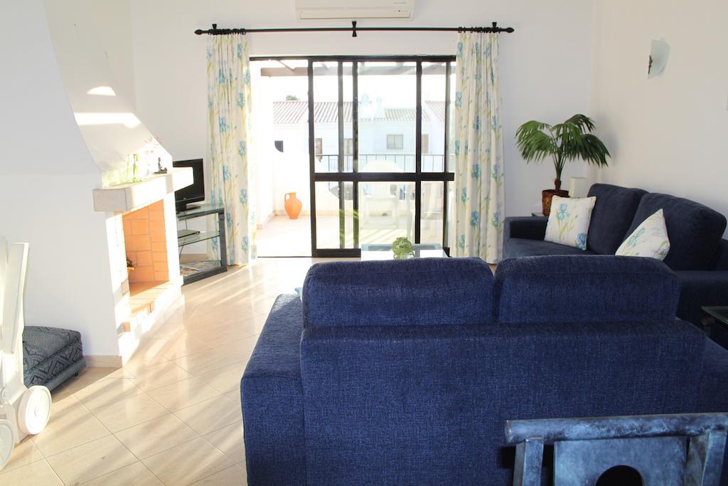 Alto Club Apartments Alvor Quarto foto