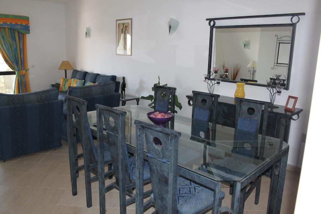 Alto Club Apartments Alvor Quarto foto